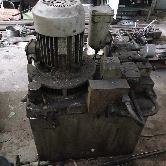 Насос рідинний з двигуном 3 кВт.