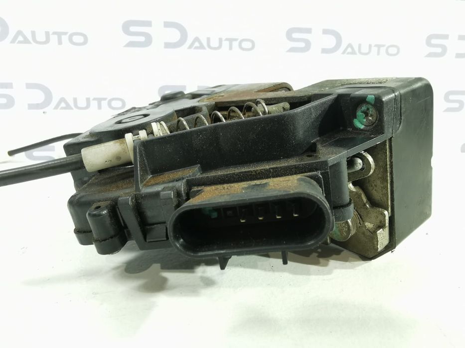 Fecho Frente Direito - Smart Fortwo W451