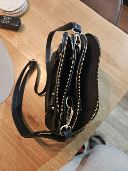 Mała torebka na ramię do ręki