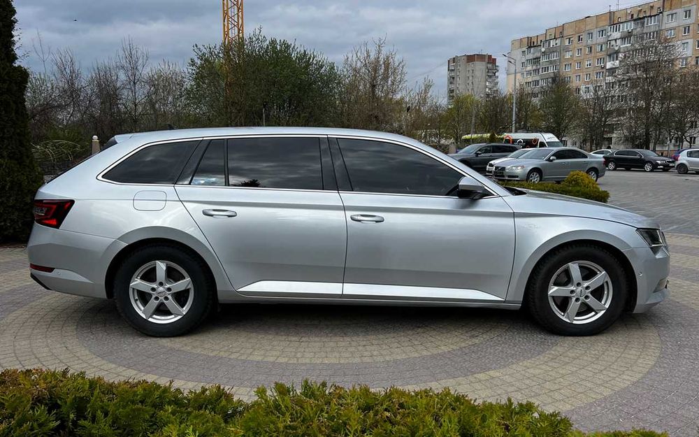 Skoda Superb 2019