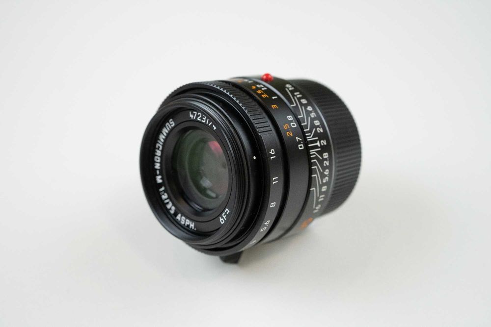Objetiva Leica Summicron-M 35mm f/2 ASPH. (Kit Completo com Caixa e Bolsa)