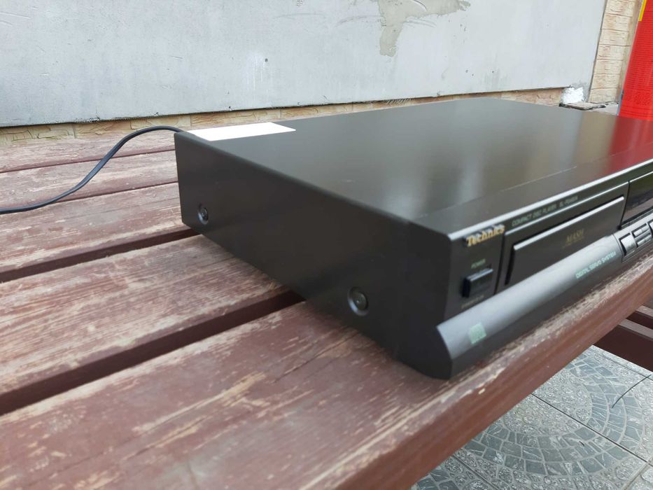 Odtwarzacz CD Technics SL-PG460A