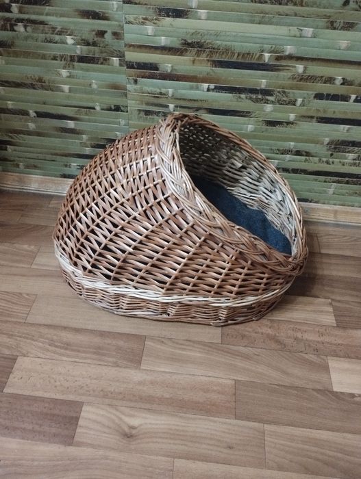 Плетёная корзина для домашних животных