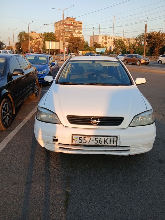 Автомобиль Опель Астра G