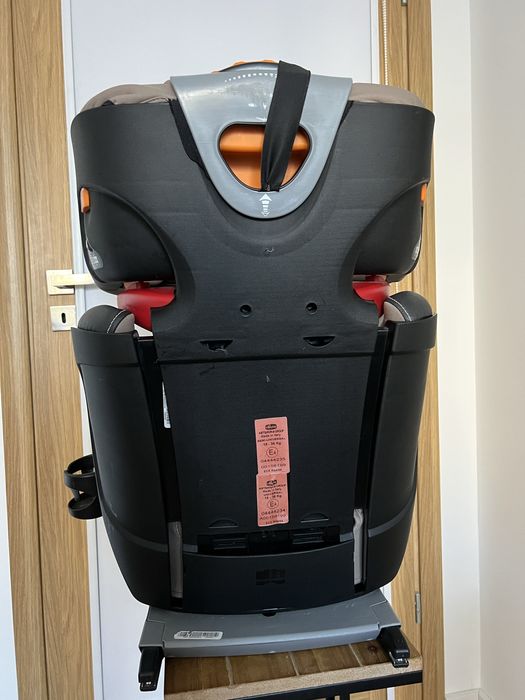 Fotelik samochodowy Chicco 15-36 kg