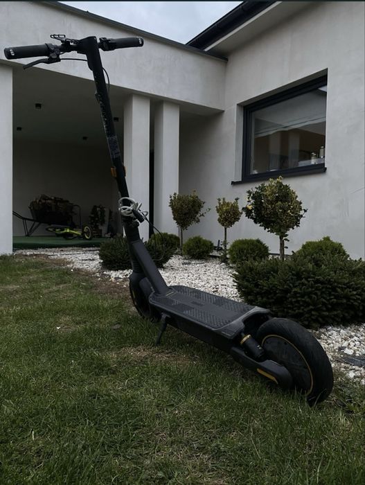Hulajnoga elektryczna ninebot g2 max