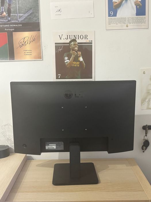 Monito LG HDMI 24 , 5ms , FULL HD , IPS