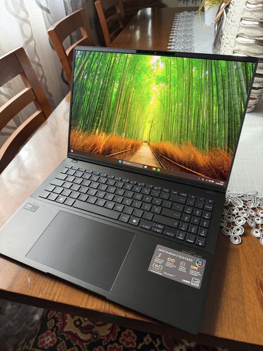 ASUS Vivobook S16 OLED 16” Ultra 7 / 32GB RAM / 1TB SSD / 120Hz