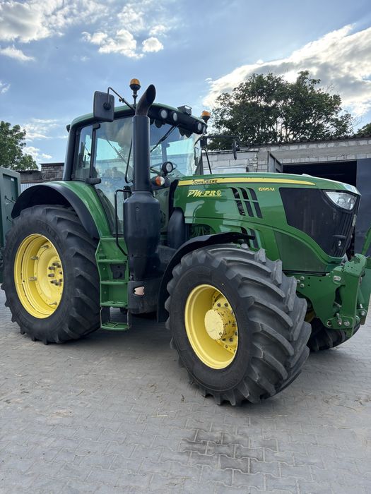 John deere 6195m