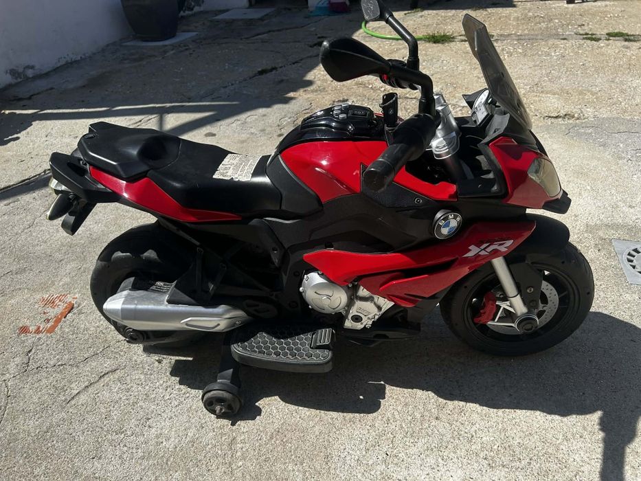 Mota criança elétrica BMW