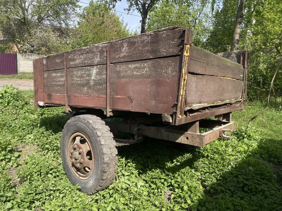 Прицеп тракторний