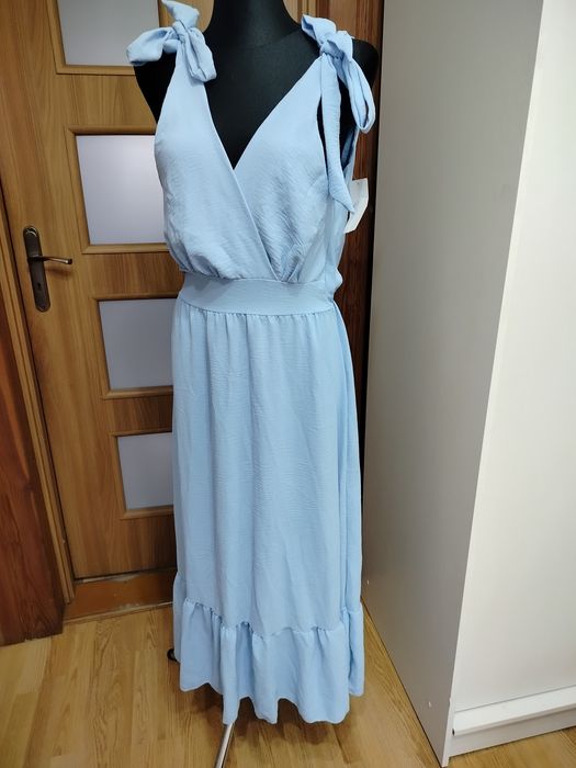 Sukienka błękitna rozm uniwersalny