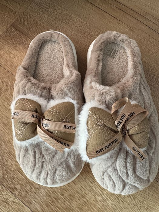 Kapcie nowe rozm. 40-41