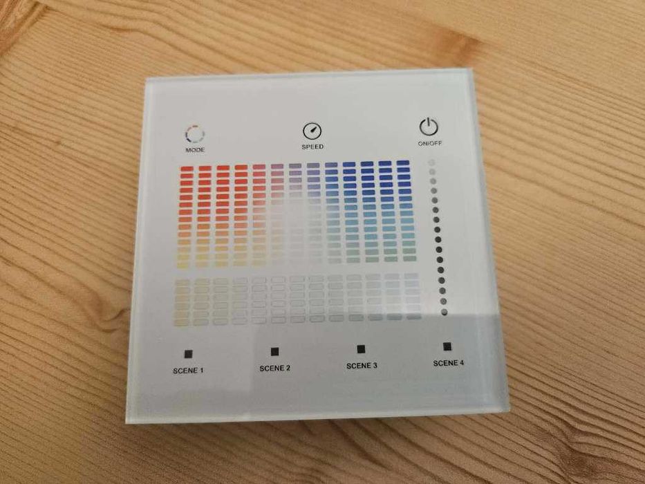 T15-S(W) Panel LED naścienny dotykowy RGB+CCT 1 strefowy DMX512
