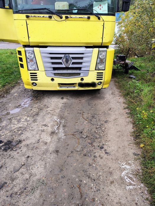 Продам тягач з напівпричепом реф Renault magnum