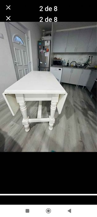 Mesa e 6 bancos de cozinha