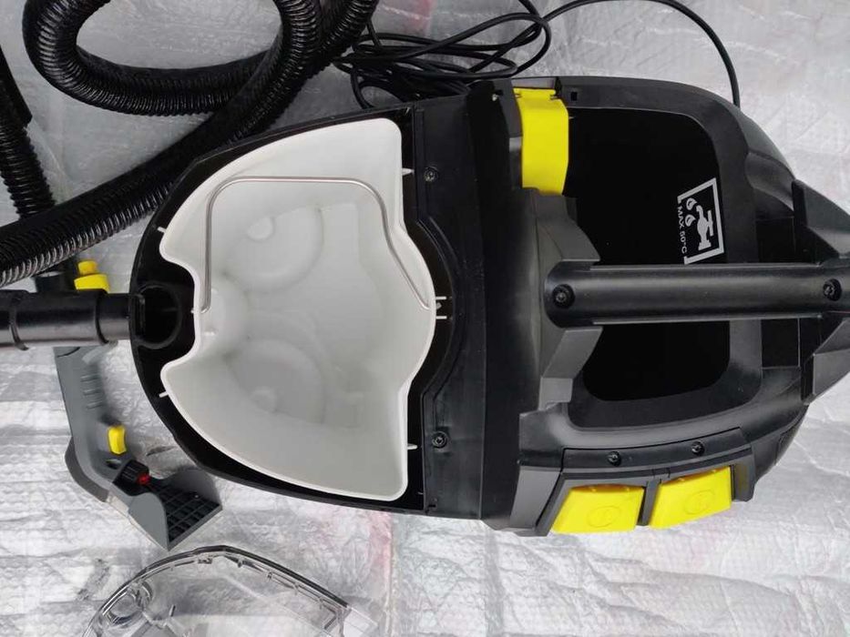 Пылесос KARCHER Puzzi 8/1 химчистка сухая влажная уборка