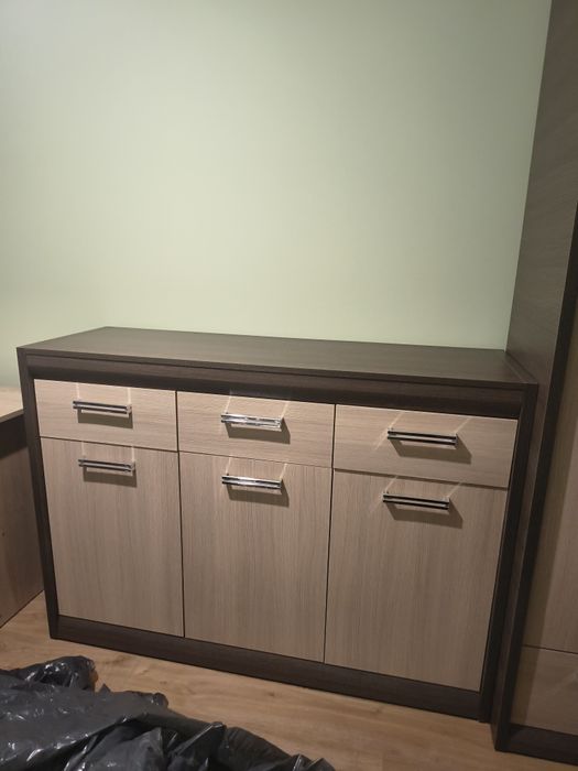 Nowa duża komoda