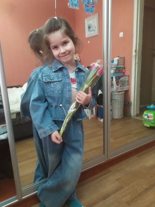 Джинсовий костюм для дівчинки 128 розмір