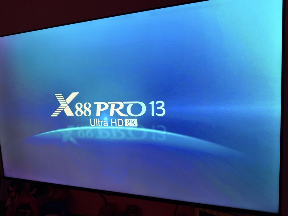 Box Android Tv X88 PRO 13 4GB/64GB (caixa + acessórios)