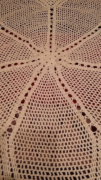 toalha centro de mesa em renda feita á mão 1