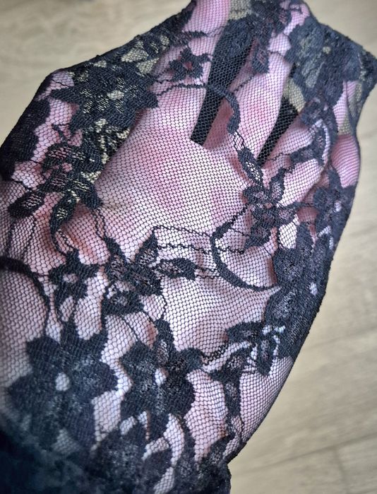 Rajstopy Calzedonia S czarne koronkowe kwiaty fiori