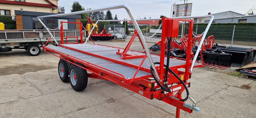 Platforma sadownicza dwuosiowa T031/1 lisicki z rozdzielaczem