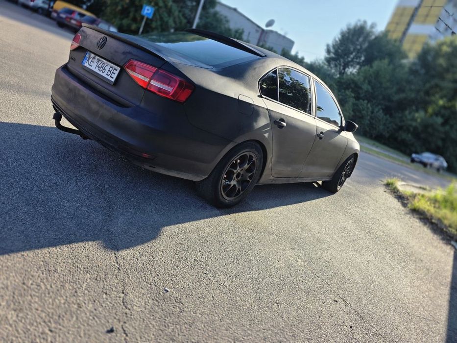 Продам jetta mk6 2015