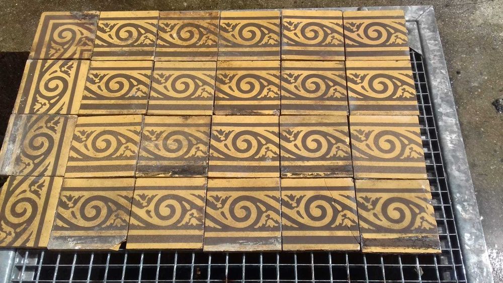 Stara 120 lat mozaika podlogowa rozmiar 17x17