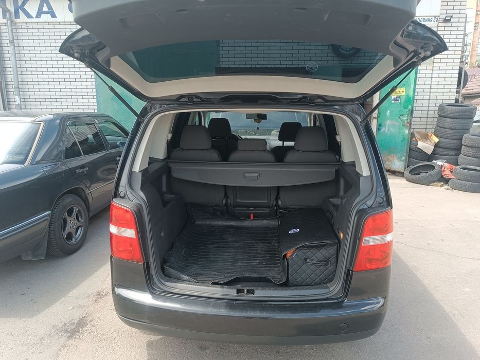Volkswagen Touran