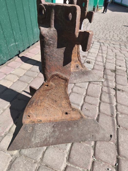 Продам корпуса до плуга