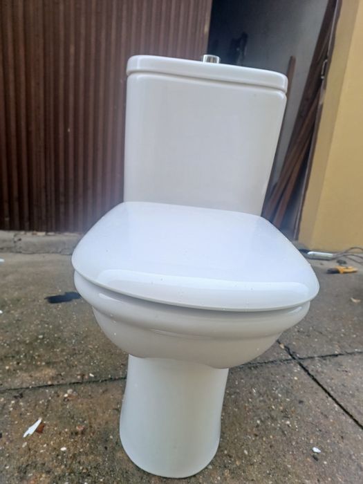 Vendo sanita e bidé completamente novo preço  imbatível