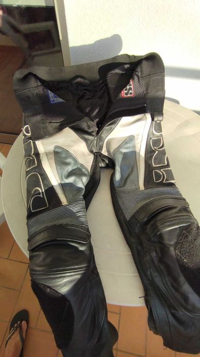 Fato moto em pele 2pç IXS n.48 C/ proteções