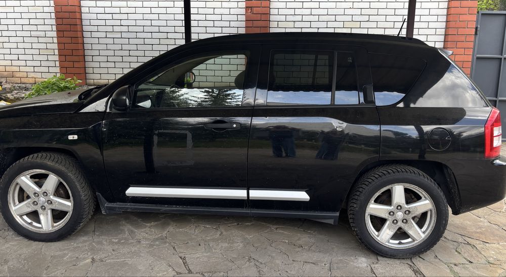 Jeep Compass бензин