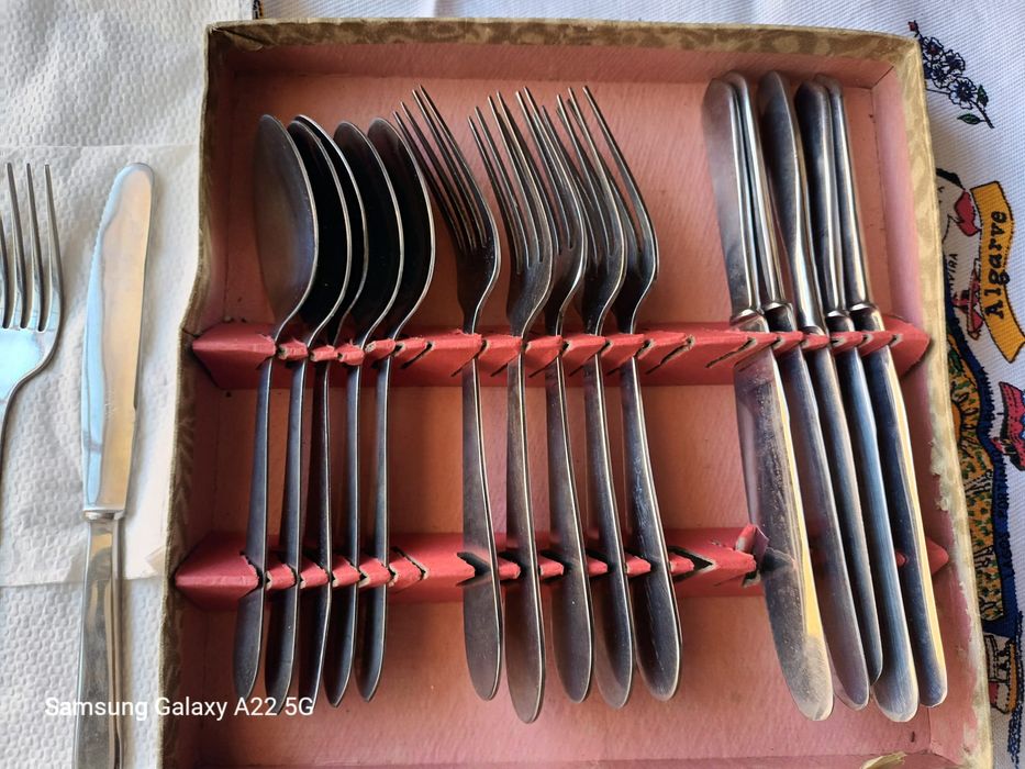 Faqueiro 18 peças Inox