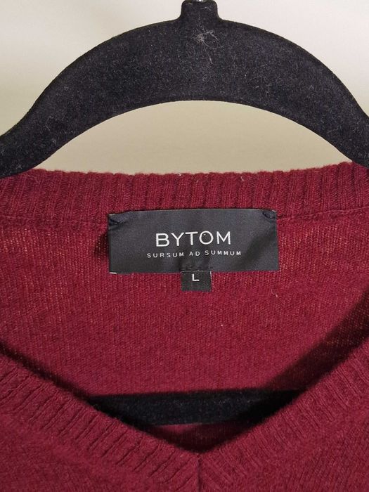 Sweter meski w serek Bytom z  naszywkami L 80% wełna bordowy elegancki