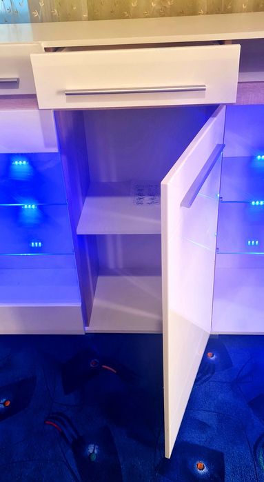 Тумба 3Д СК Бьянко з підсвіткою. Нова.