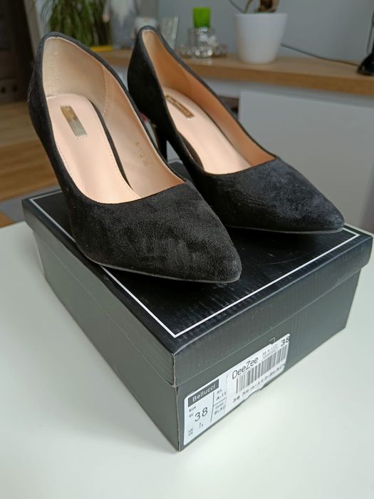 Szpilki zamszowe, rozmiar 38