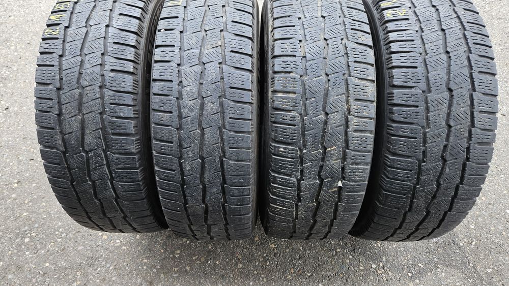 Opony zimowe  215.65.16 C Michelin