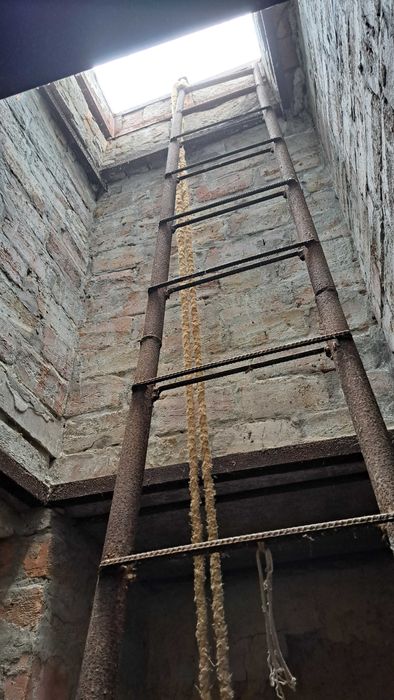 Продам льох / підвал / глибиною 4,5м