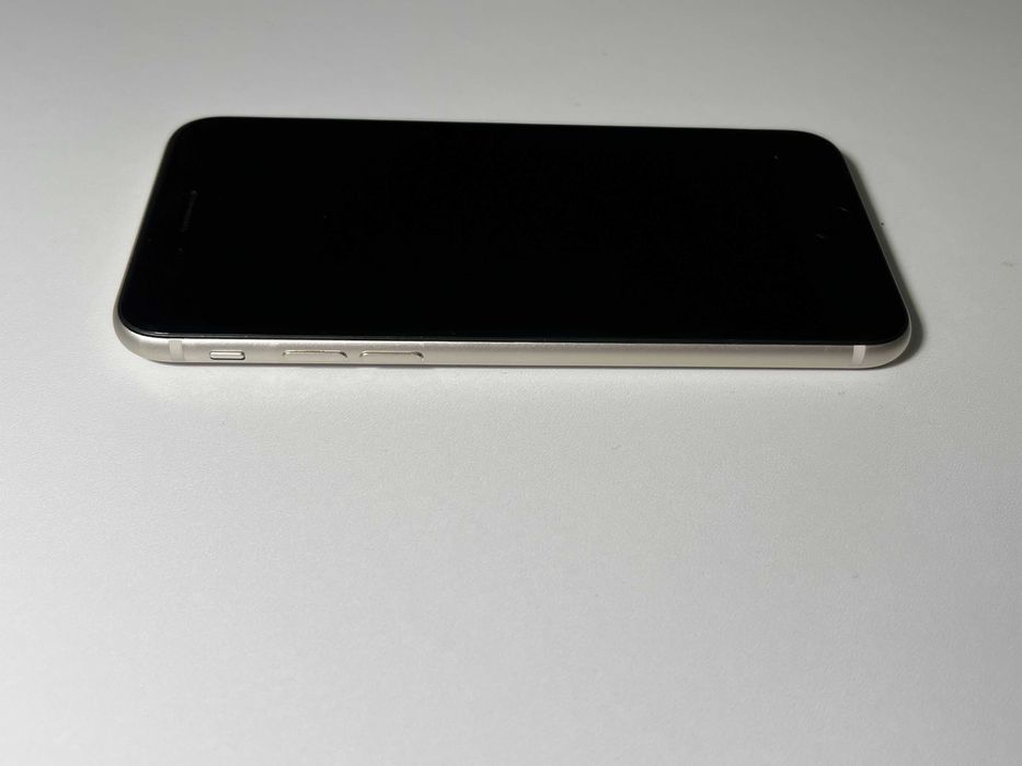 Apple Iphone SE3 64 Гб оригінальний Айфон 2022