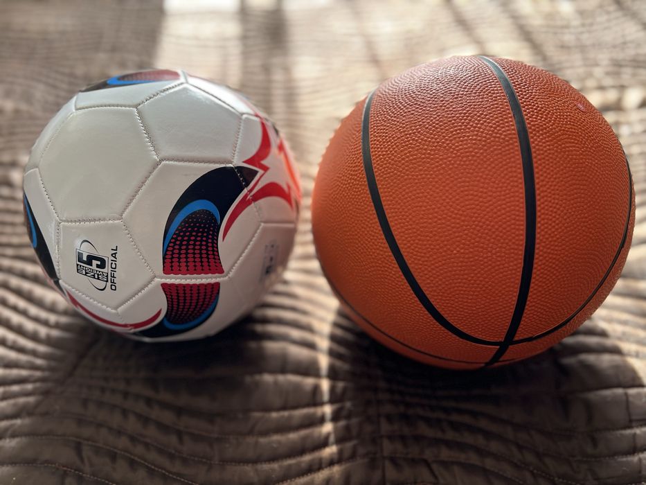 Dwupak piłek do gier zespołowych - nowe, napomppwane