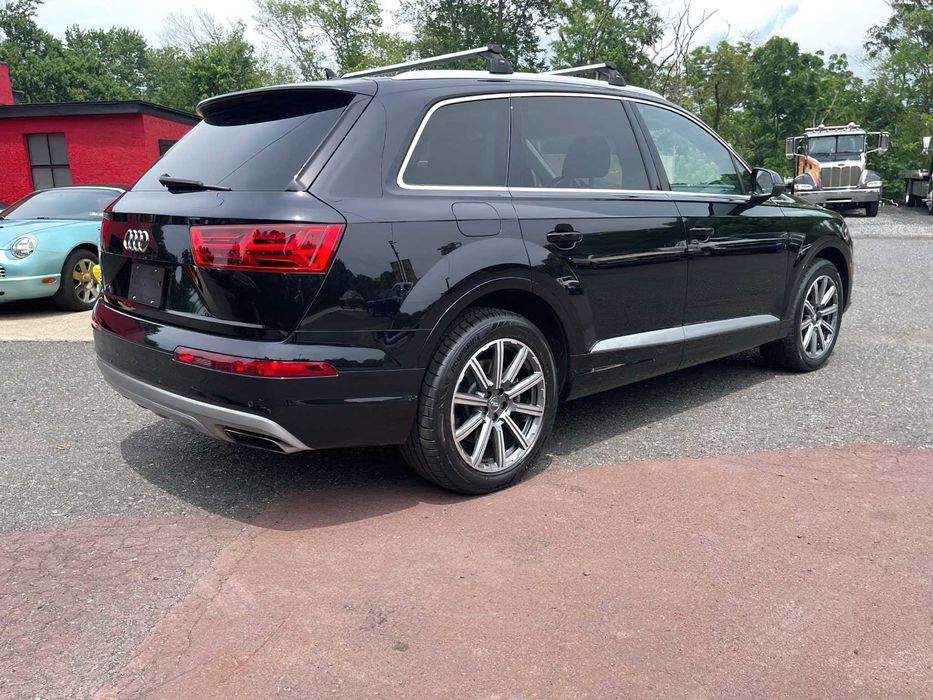 Audi Q7 45 TFSI quattro Premium Plus      2019