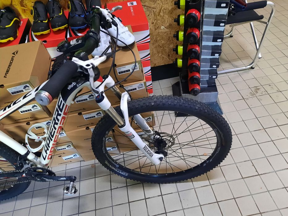 Lapierre 27.5 bem equipada
