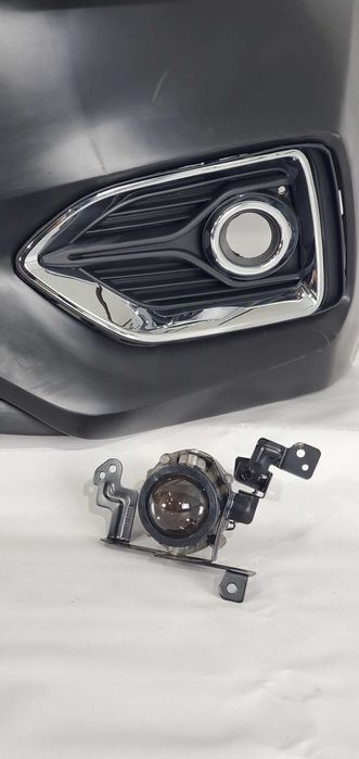 Accent 2017-2021 Решетка бампер комплект