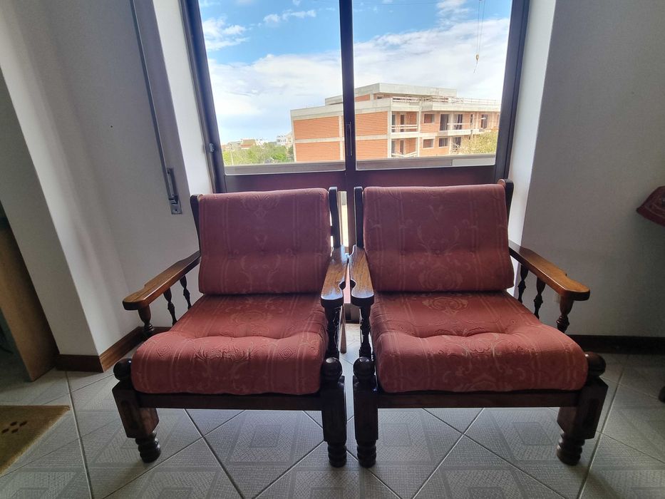 Conjunto de sofá + cadeirões