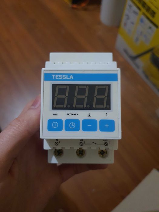 Реле контролю напруги Tessla D40