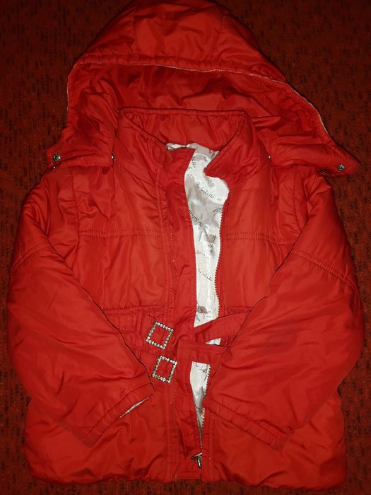 Курточки разные детские, желетка и ветровка