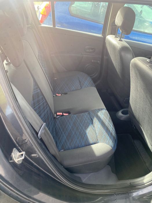 Renault clio III - 1.2 - 75 Cv