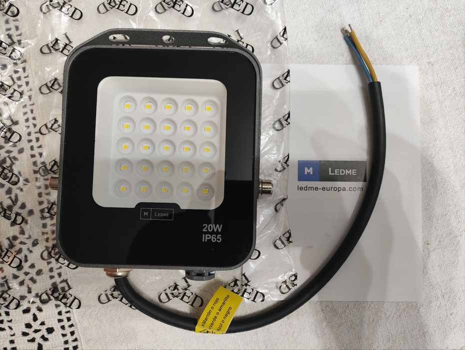 Foco projector led (Novo na caixa)